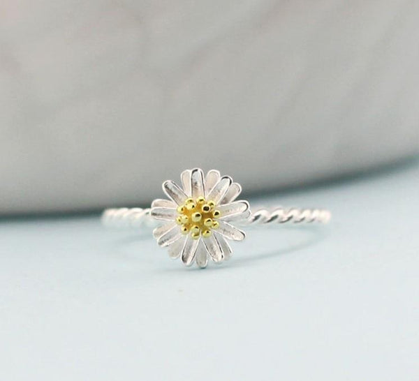 Silver Plated "Daisy" Ring