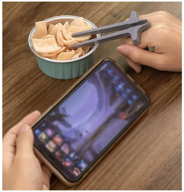 Finger Chopsticks: Mess-Free Snacktime Fun!